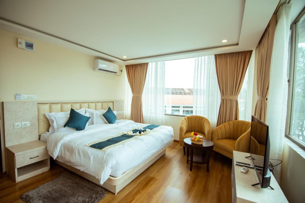 Hotel Black Diamond - Transit Point Inside Hotel Kathmandu Exterior foto