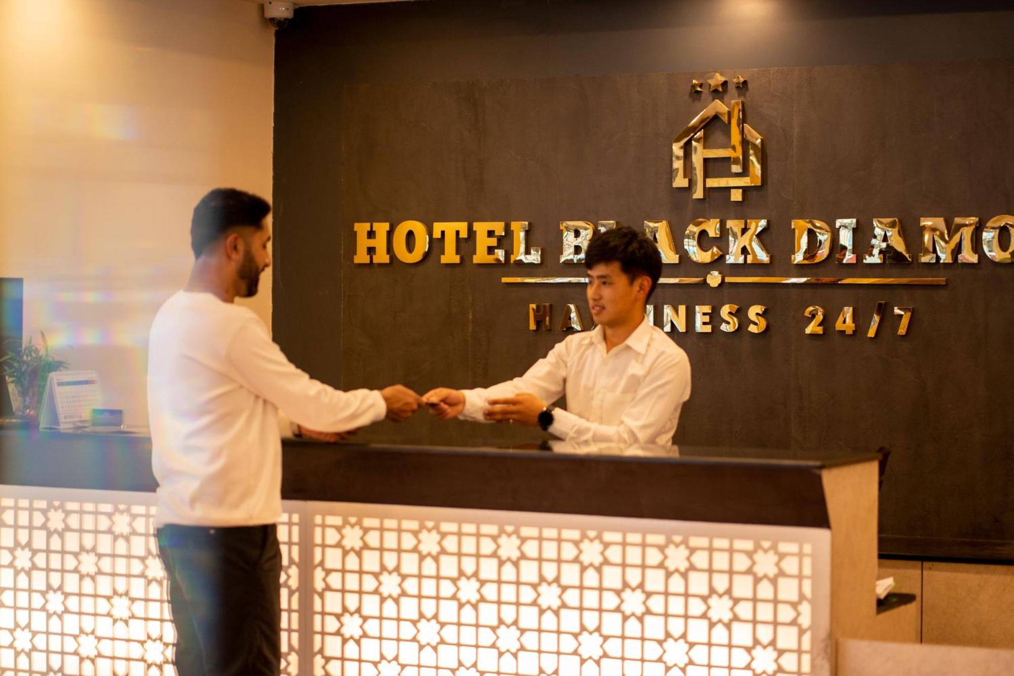 Hotel Black Diamond - Transit Point Inside Hotel Kathmandu Exterior foto